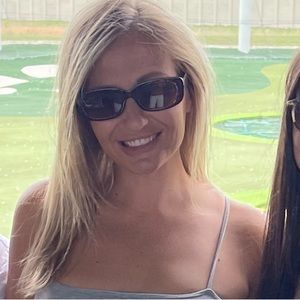 Meet your Posher, Michela